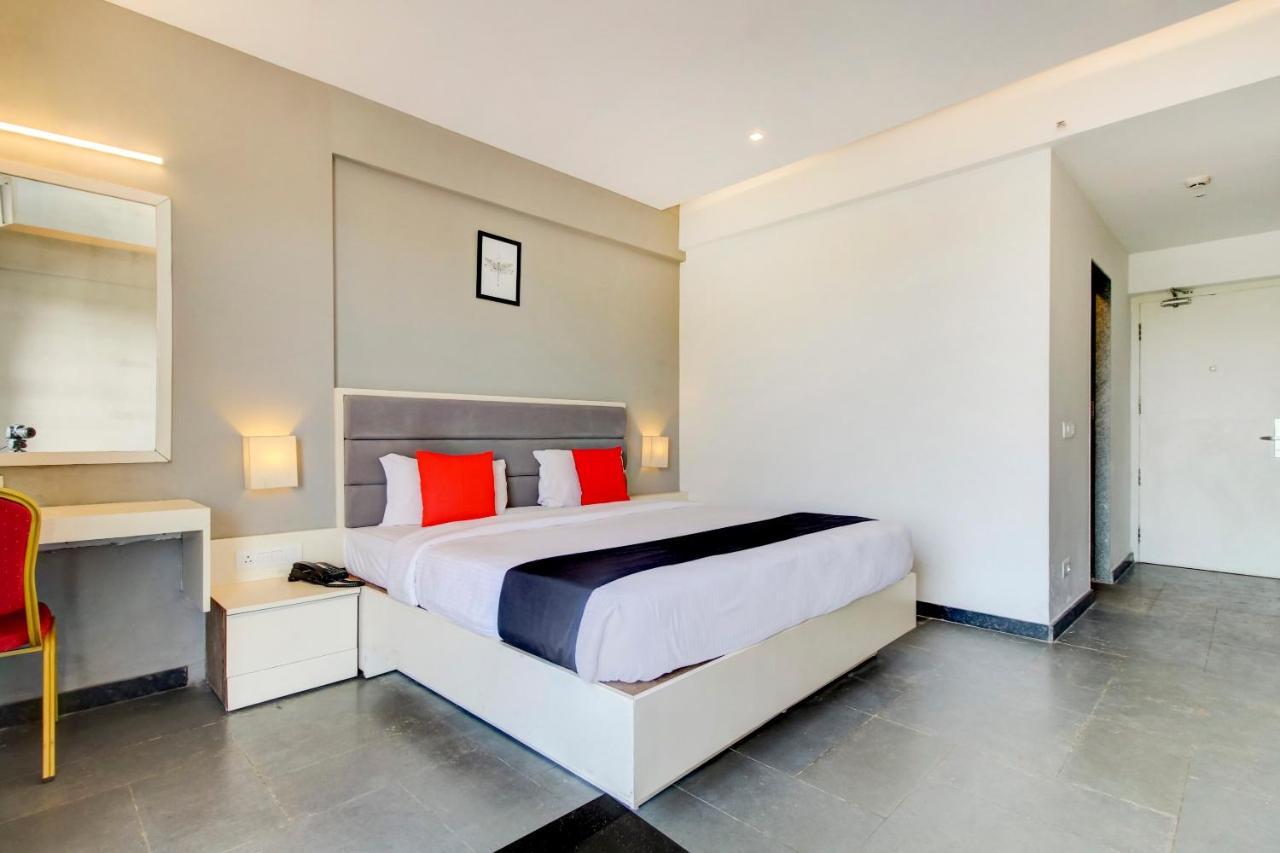 Capital O 77219 Hotel Dwarwata Dharwad Ngoại thất bức ảnh