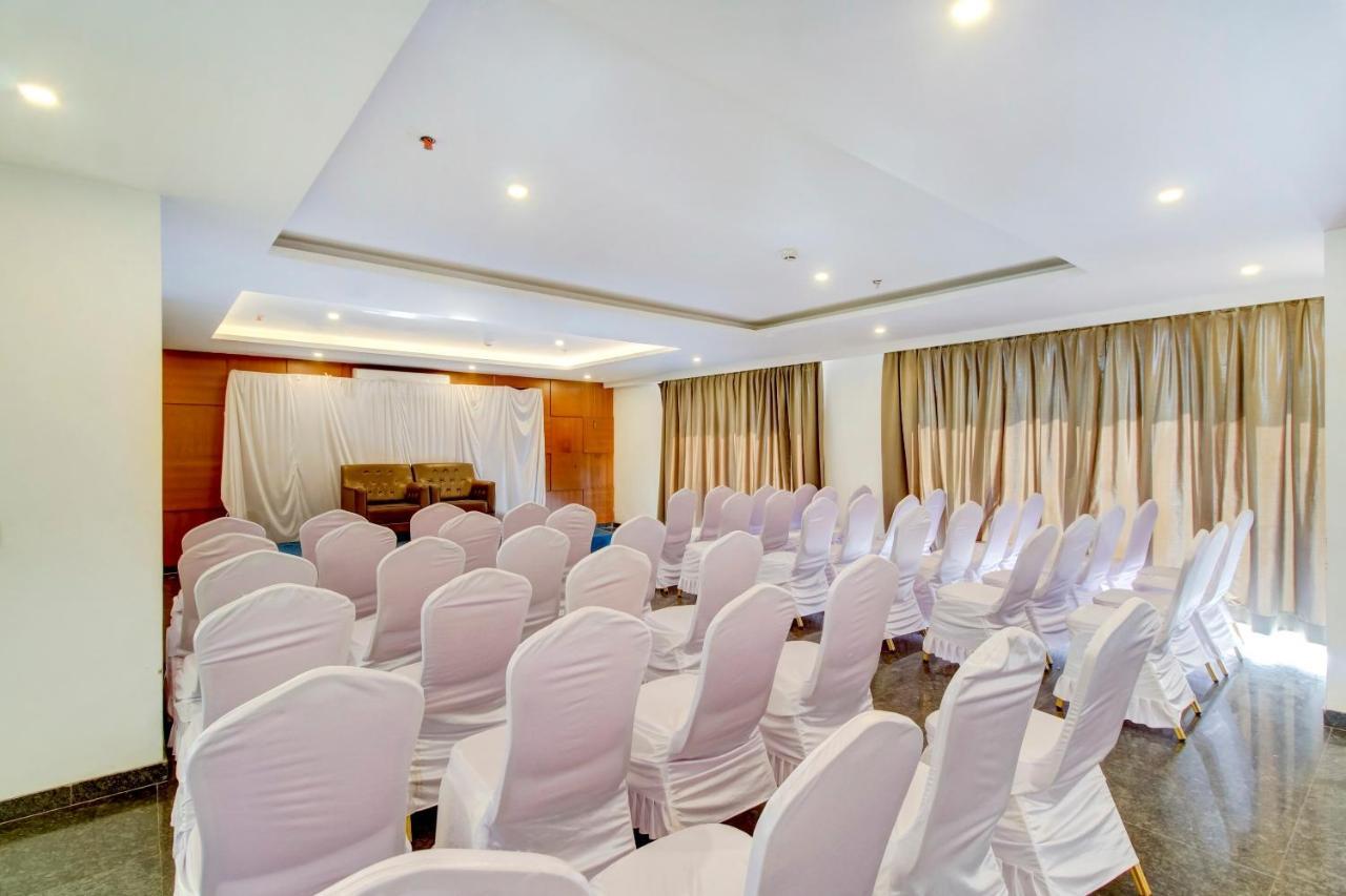 Capital O 77219 Hotel Dwarwata Dharwad Ngoại thất bức ảnh